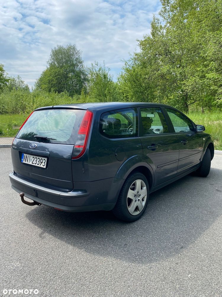 Ford Focus 1.6 Ambiente - 6