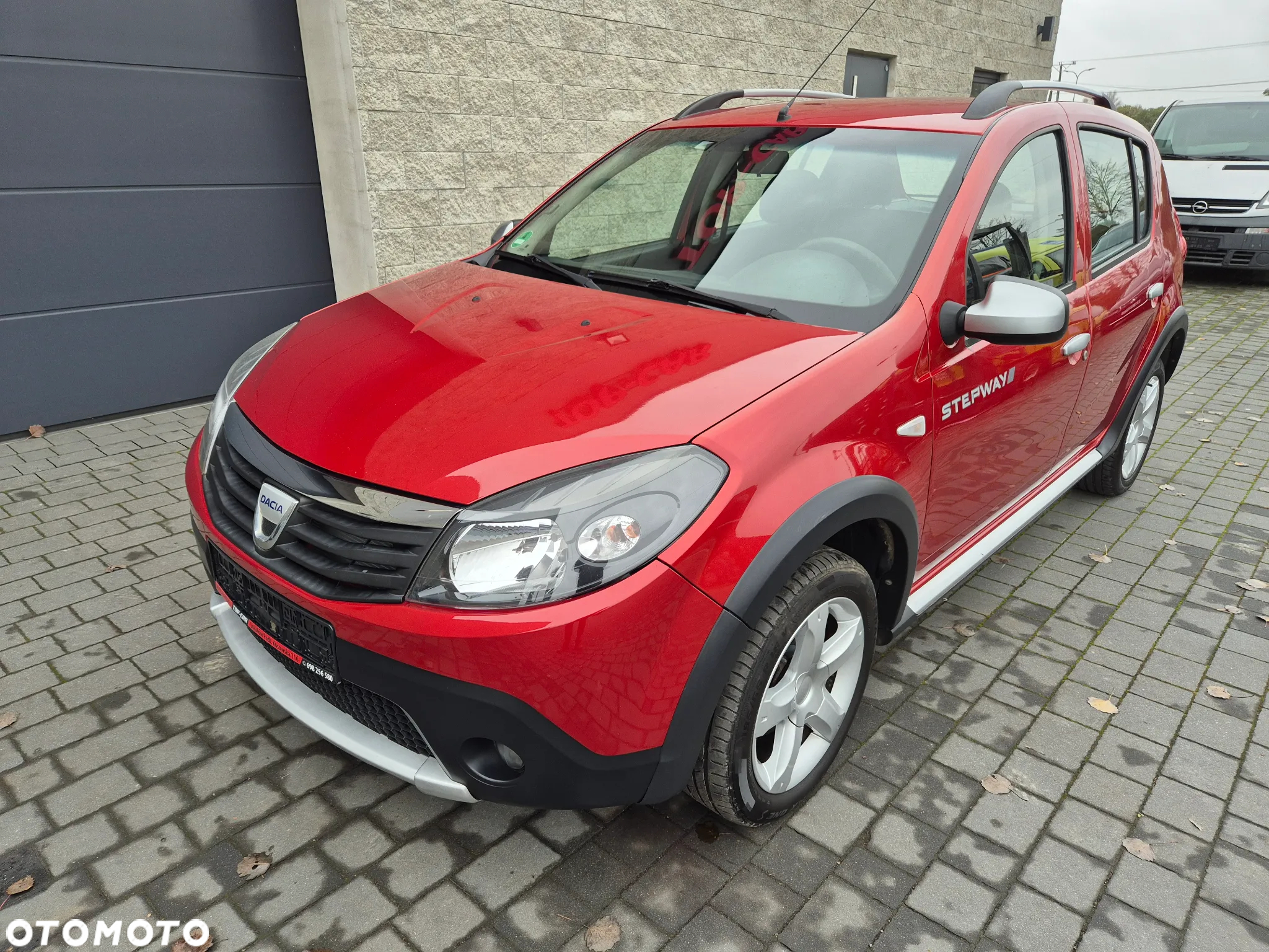 Dacia Sandero Stepway 1.6 - 9