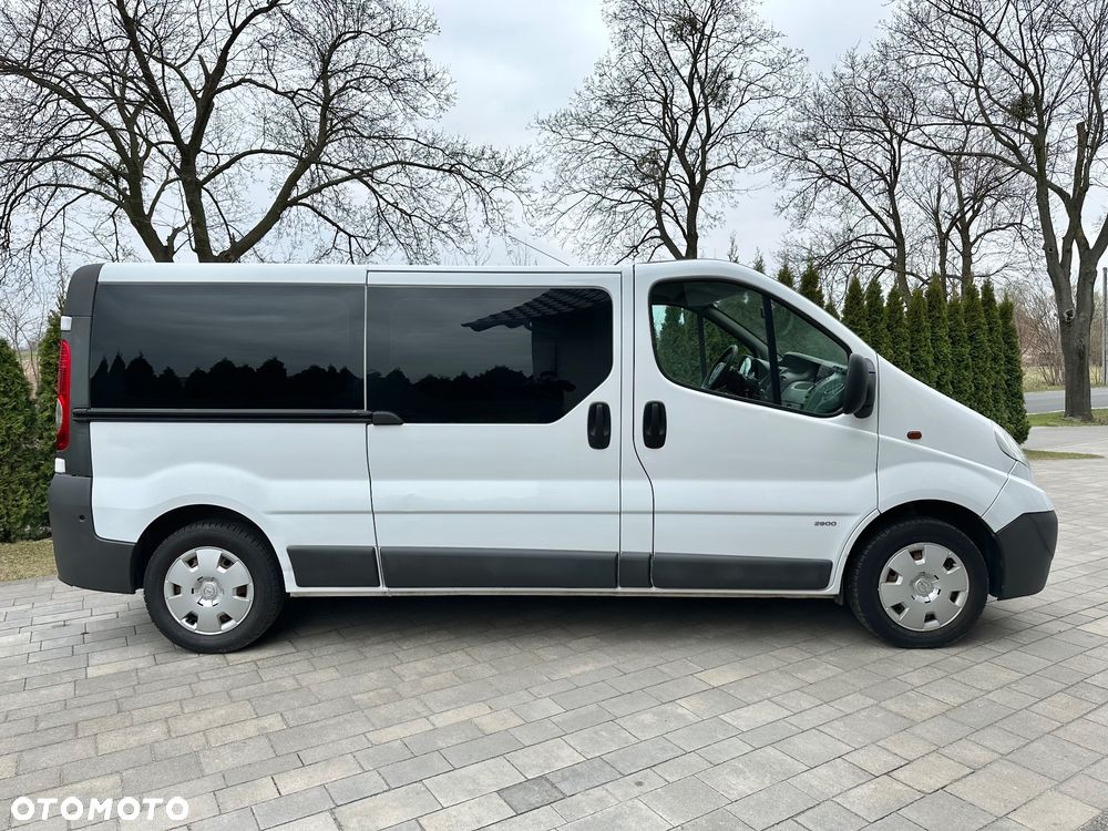 Opel Vivaro - 8