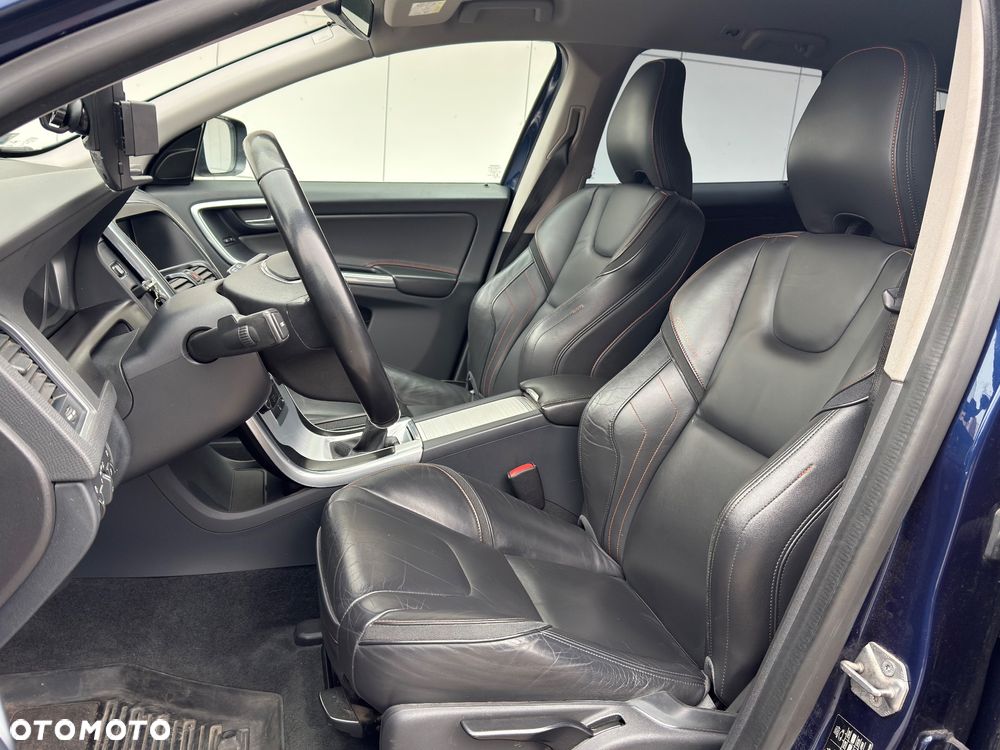 Volvo XC 60 D3 Ocean Race - 13