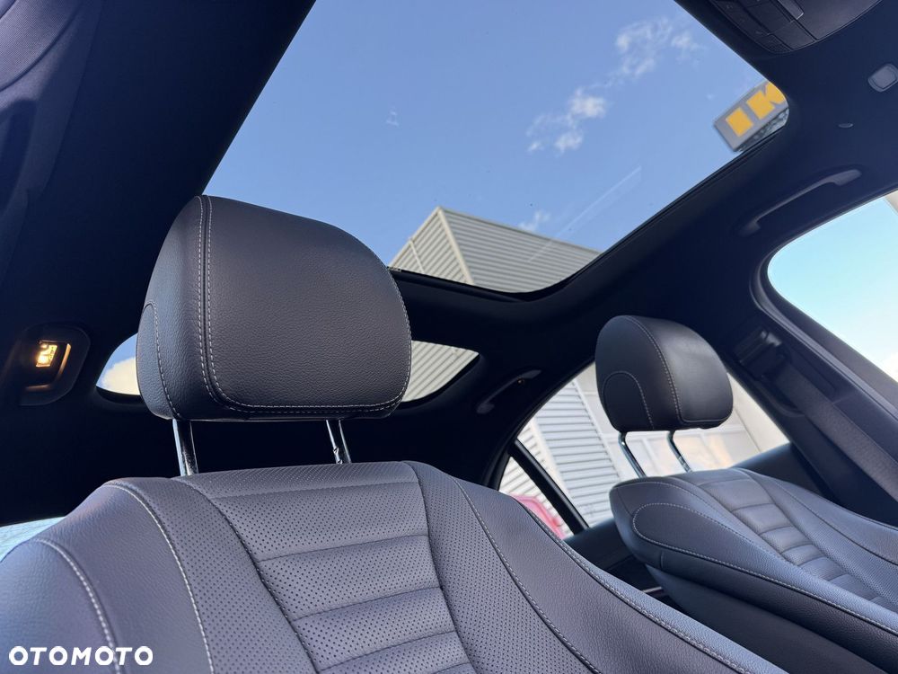 Mercedes-Benz Klasa E 220 d 4-Matic AMG - 22