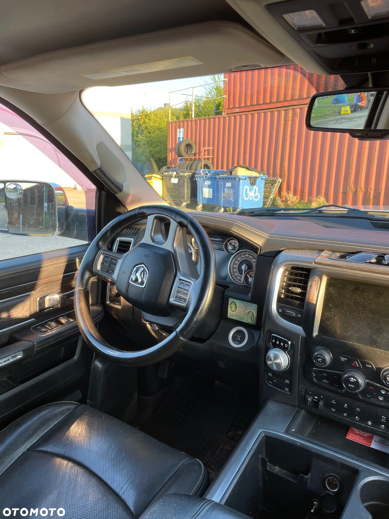 RAM 1500 Crew Cab Laramie - 17
