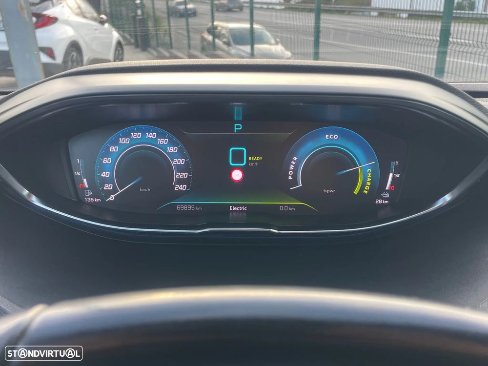 Peugeot 3008 225 e-EAT8 Allure Pack - 36