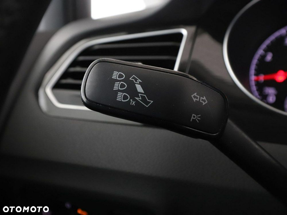 Volkswagen Golf Sportsvan 1.2 TSI (BlueMotion Technology) DSG Sound - 35