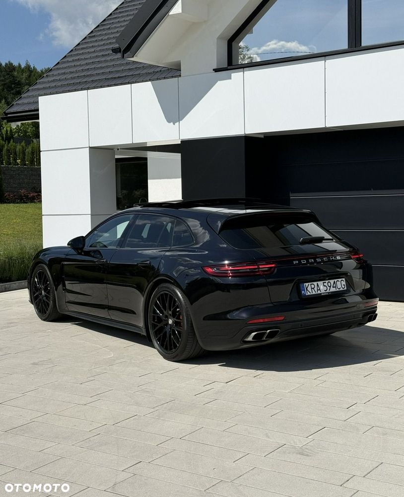 Porsche Panamera Turbo - 9