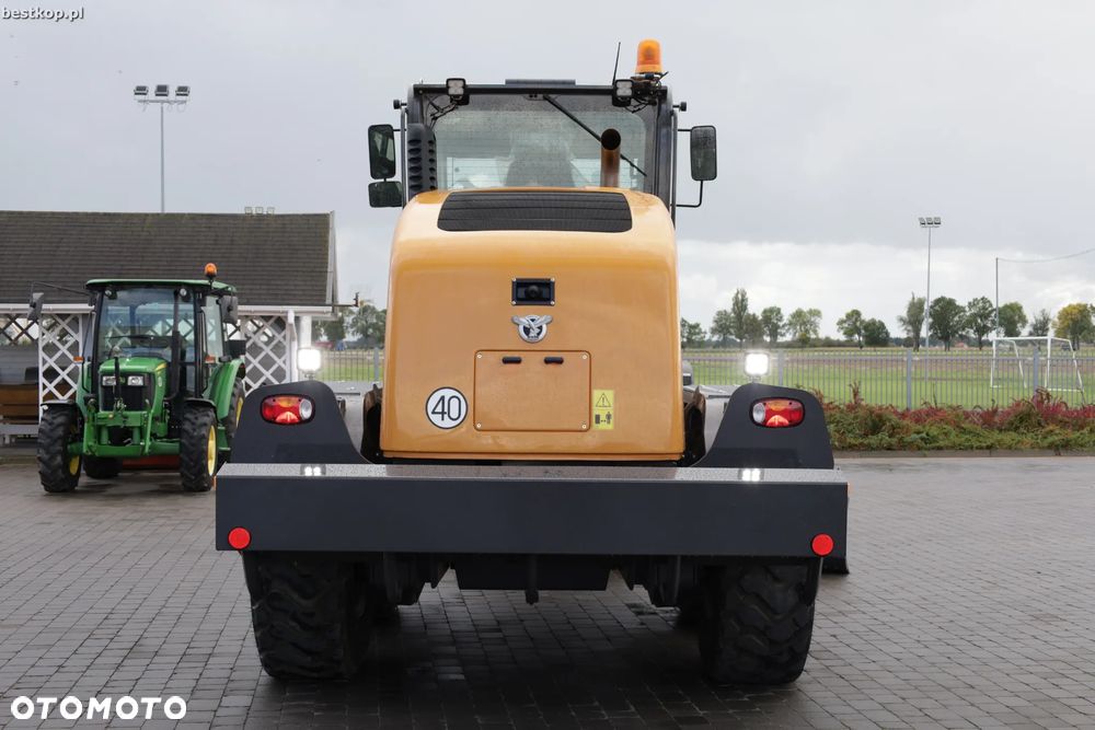 Case 856D - 9