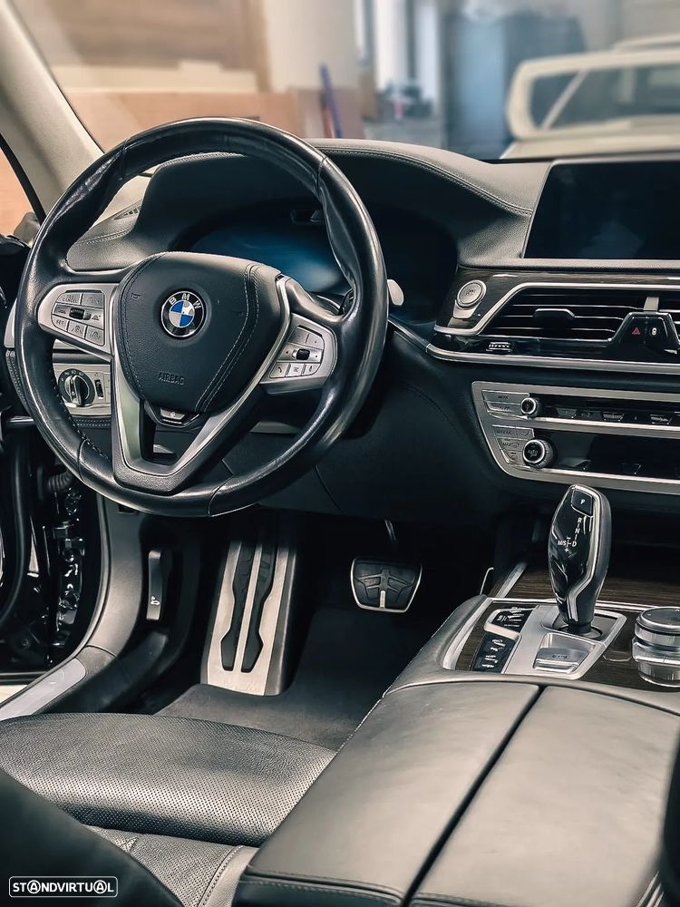 BMW 745 e iPerformance Pack M Auto - 11