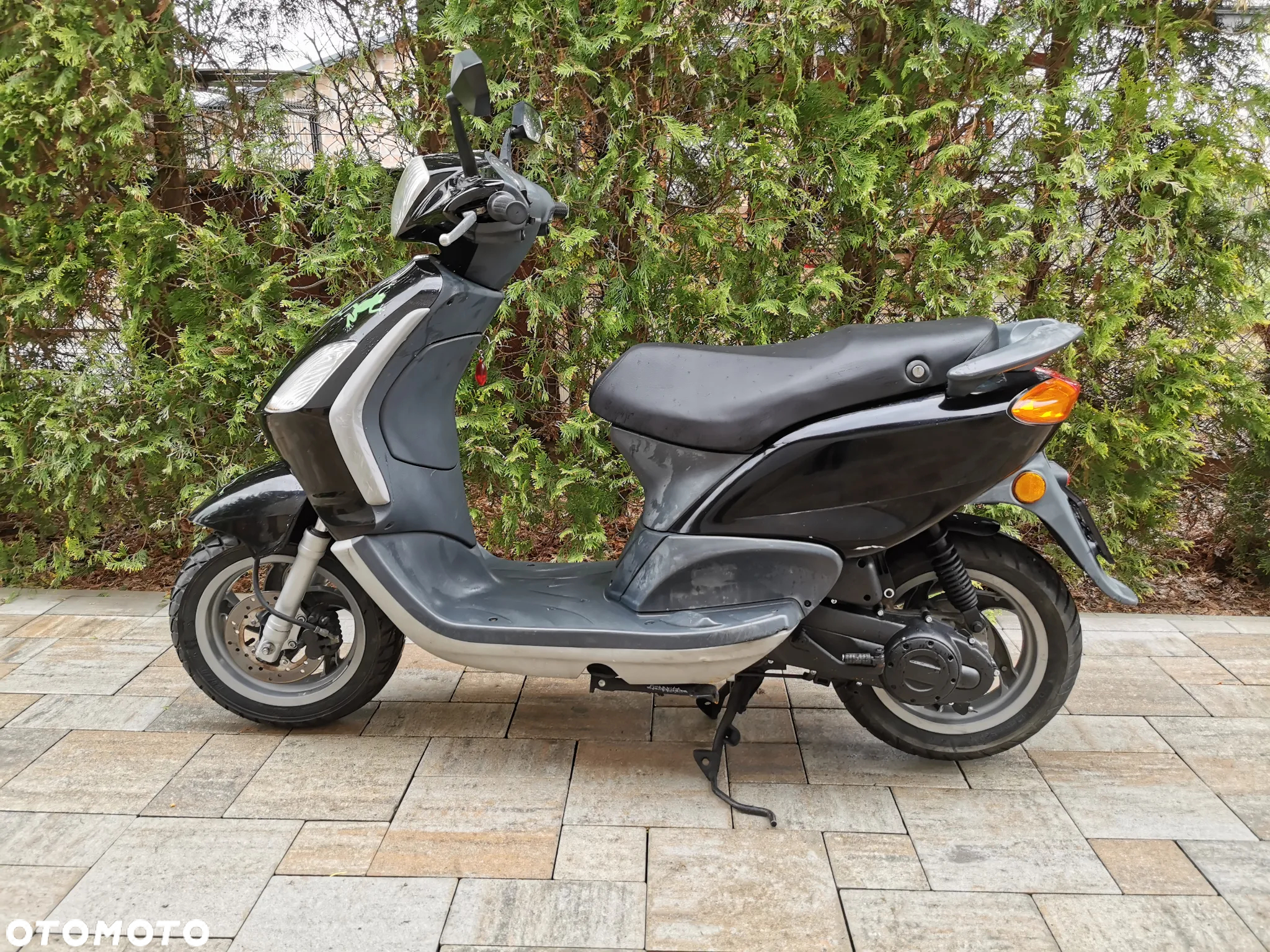 Piaggio FLY - 5
