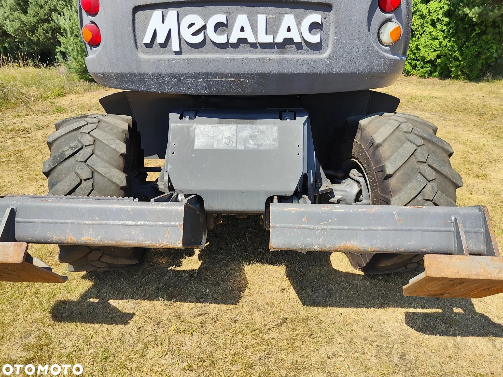 Mecalac 714MWe - 18