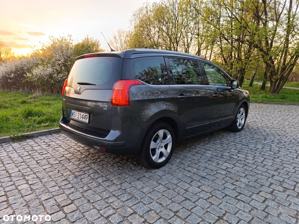 Peugeot 5008 - 4