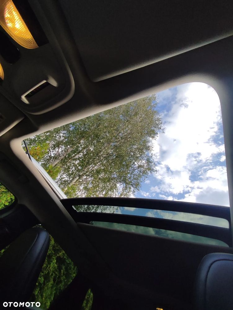 Jeep Cherokee - 25