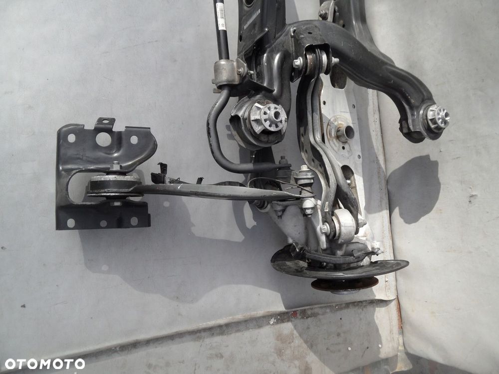 OŚ TYLNA BELKA TYŁ SANKI ZAWIESZENIE ZWROTNICA WAHACZ MERCEDES GLB W247 247 - 10