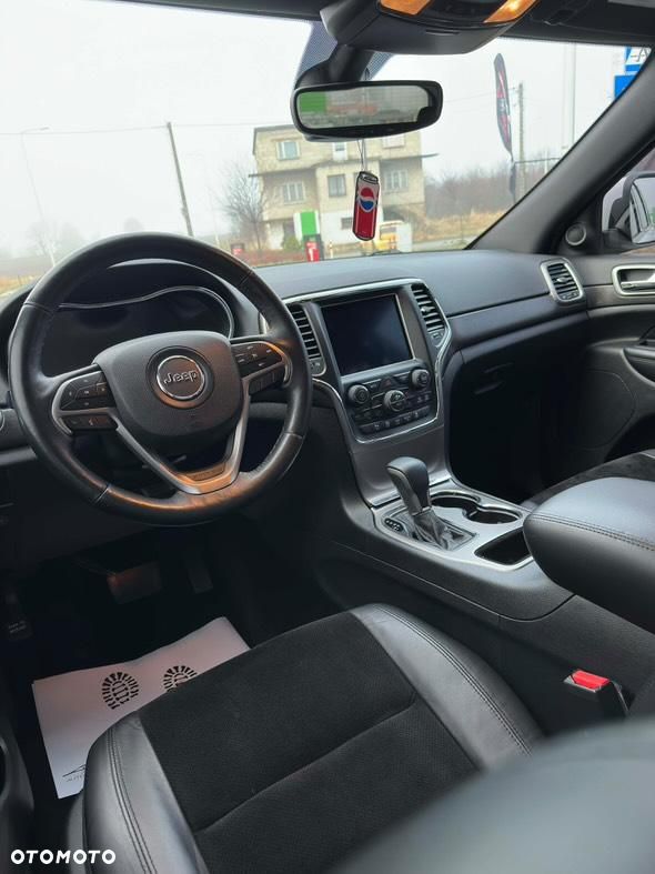 Jeep Grand Cherokee - 9