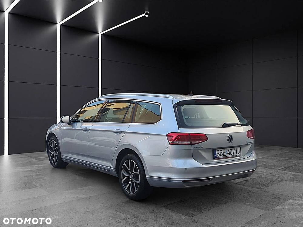 Volkswagen Passat - 6