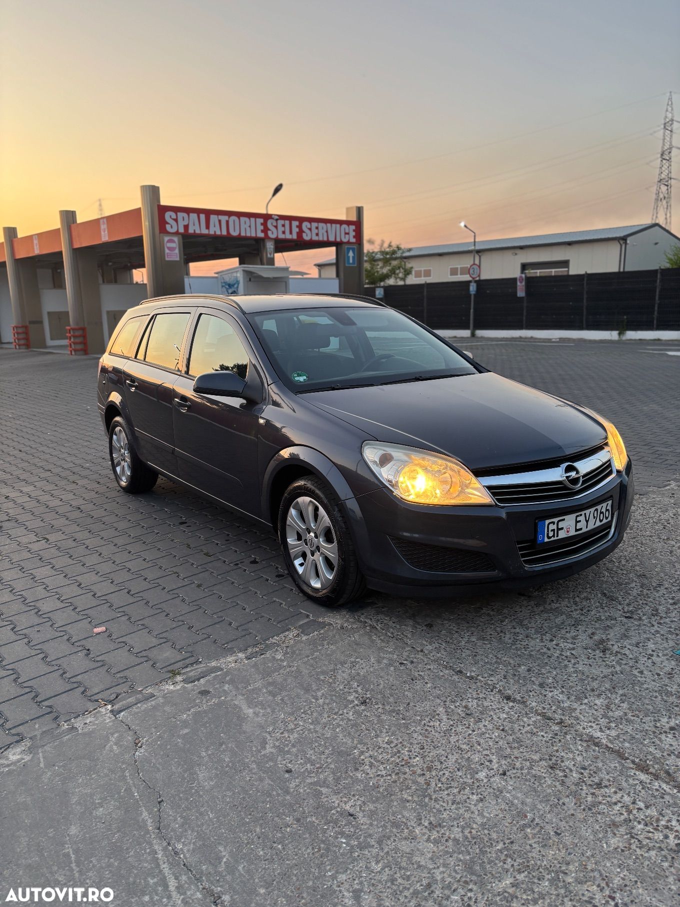 Opel Astra 1.6 Essentia - 1