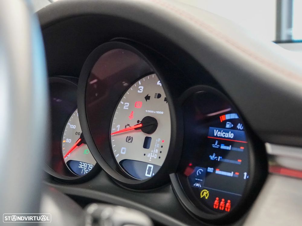 Porsche Macan 2.0T - 34