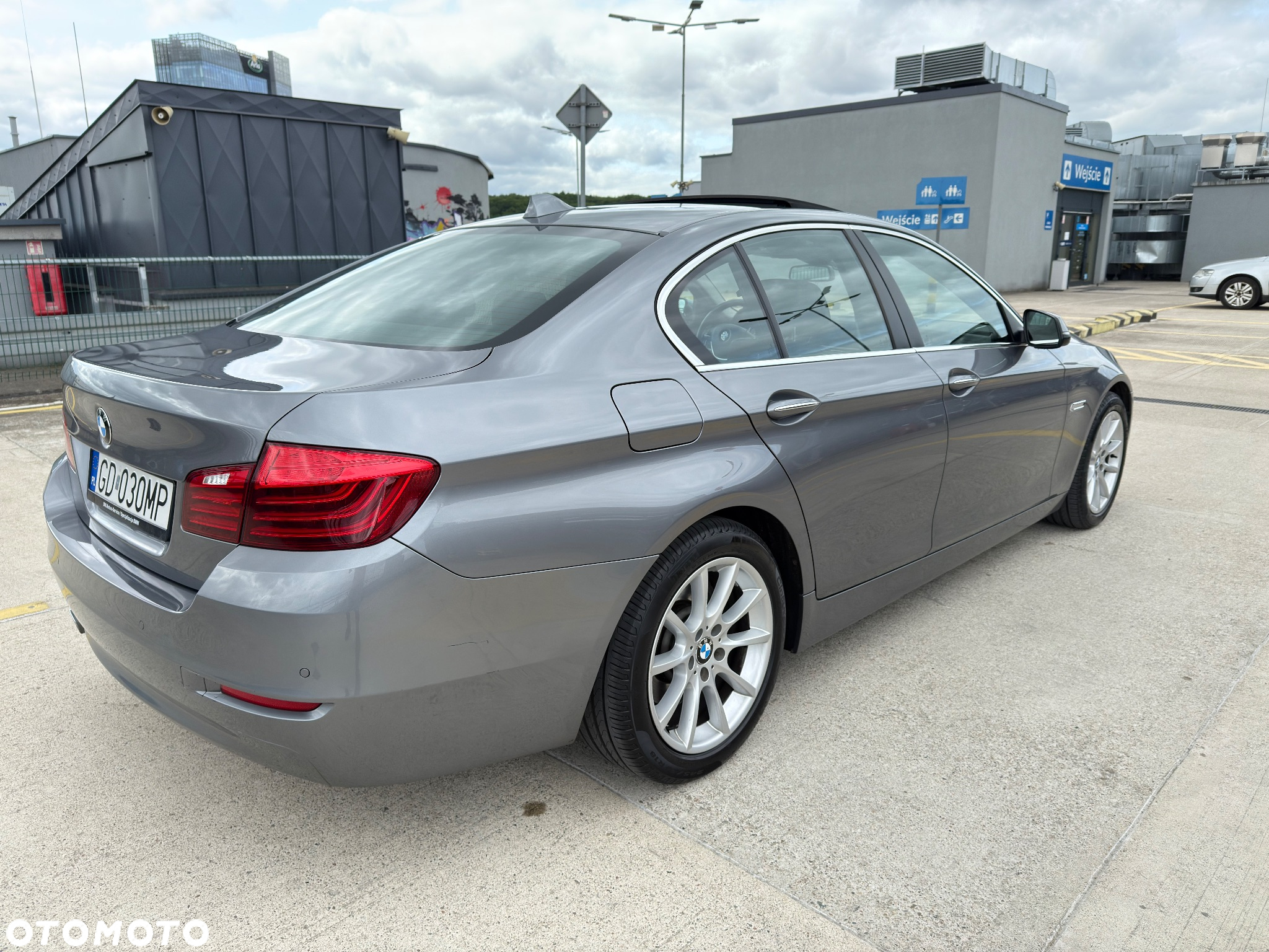 BMW Seria 5 525d xDrive Luxury Line - 15
