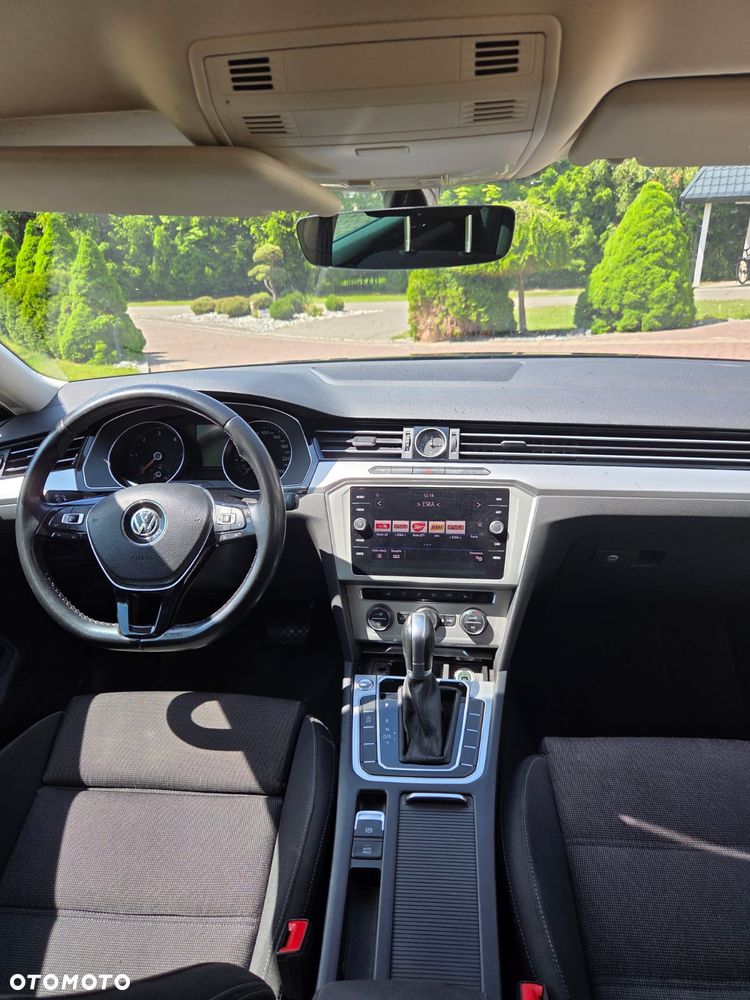 Volkswagen Passat 2.0 TDI SCR Comfortline DSG - 19