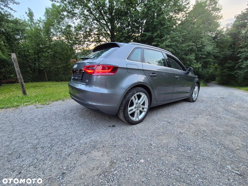 Audi A3 Sportback 2.0 TDI (clean diesel) quattro Attraction - 19