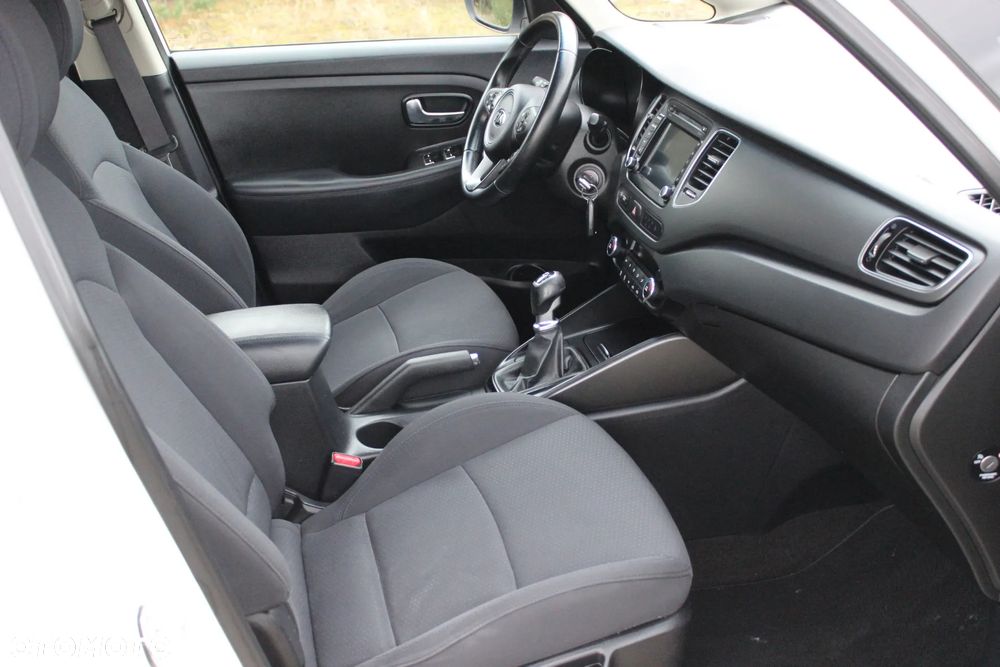 Kia Carens 1.7 CRDi 115 Dream Team Edition - 19