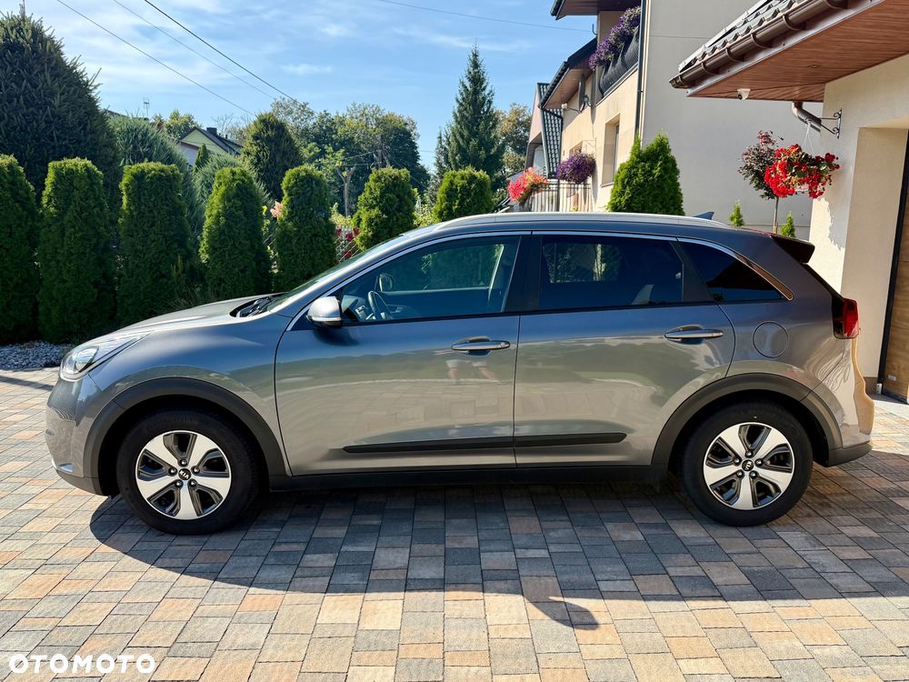 Kia Niro 1.6 GDI Hybrid M - 3