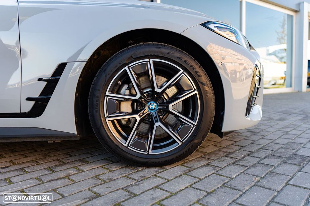 BMW i4 eDrive40 Gran Coupe M Sport - 37