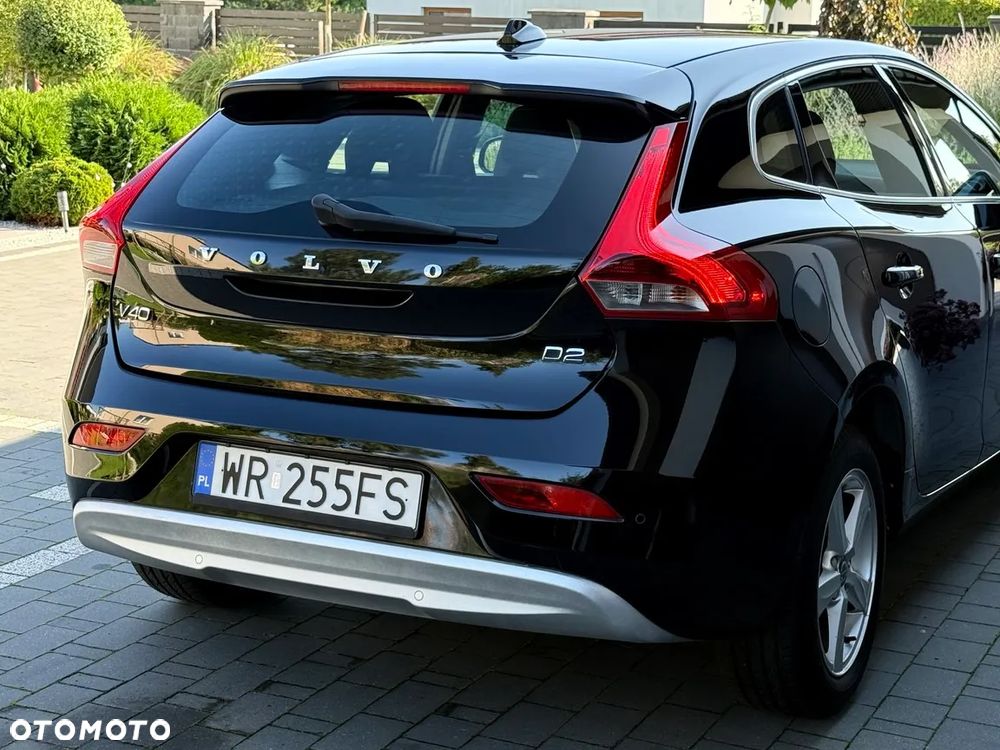 Volvo V40 D2 Drive-E Momentum - 27