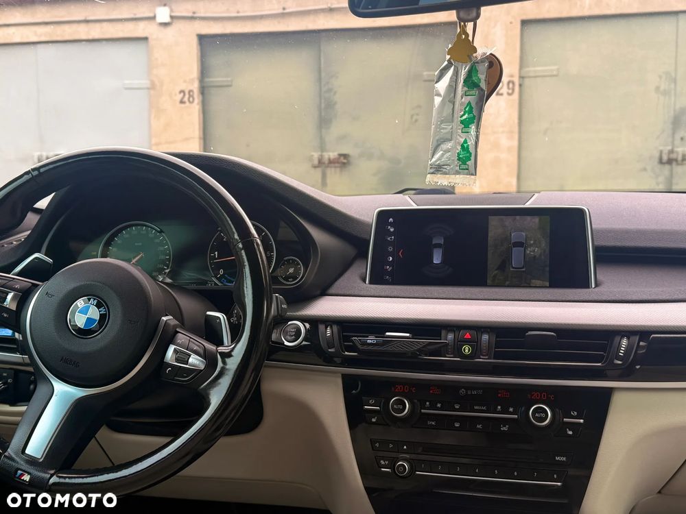 BMW X5 - 16
