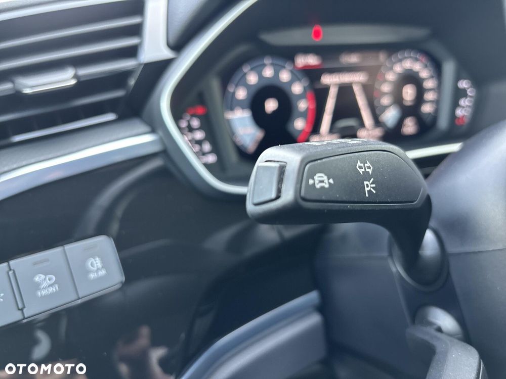 Audi Q3 35 TFSI S tronic - 21