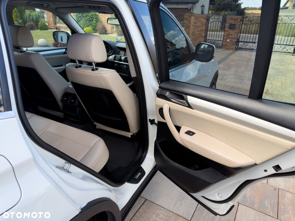 BMW X3 xDrive20d - 13