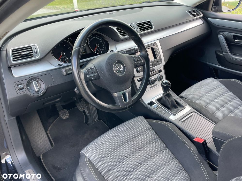 Volkswagen Passat 1.8 TSI Individual - 22