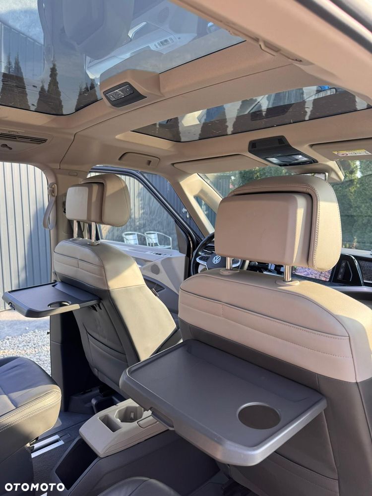 Volkswagen Multivan - 8