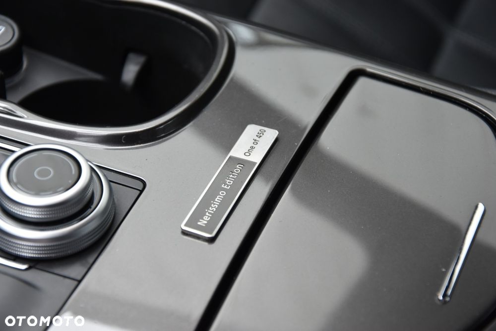 Maserati Ghibli GranSport - 19