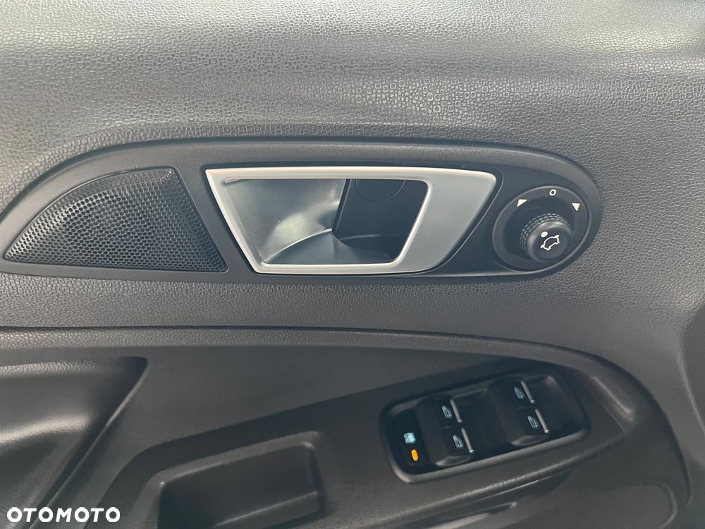 Ford EcoSport 1.0 EcoBoost TITANIUM - 24