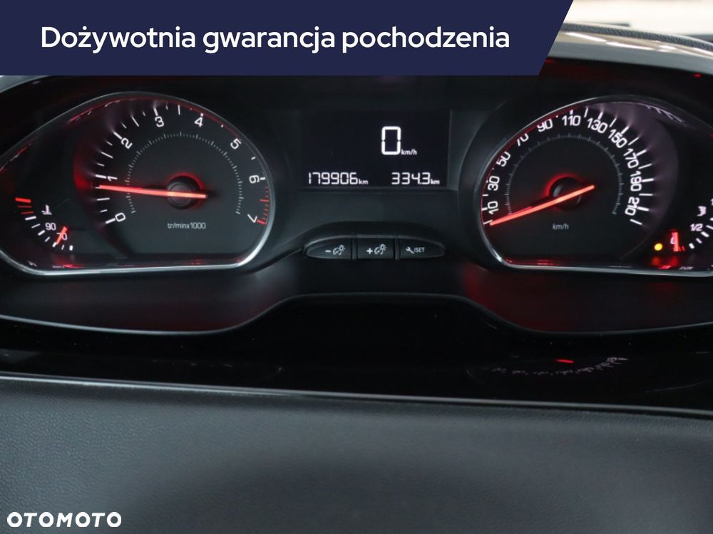 Peugeot 208 - 13