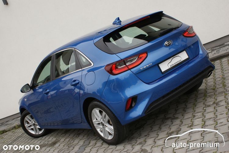 Kia Ceed - 38