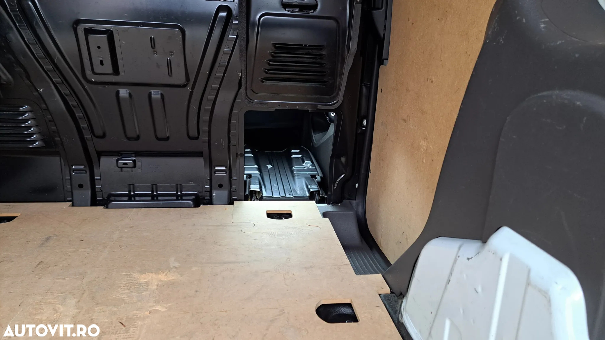 Ford Transit Connect 230 L1 LKW Trend - 14