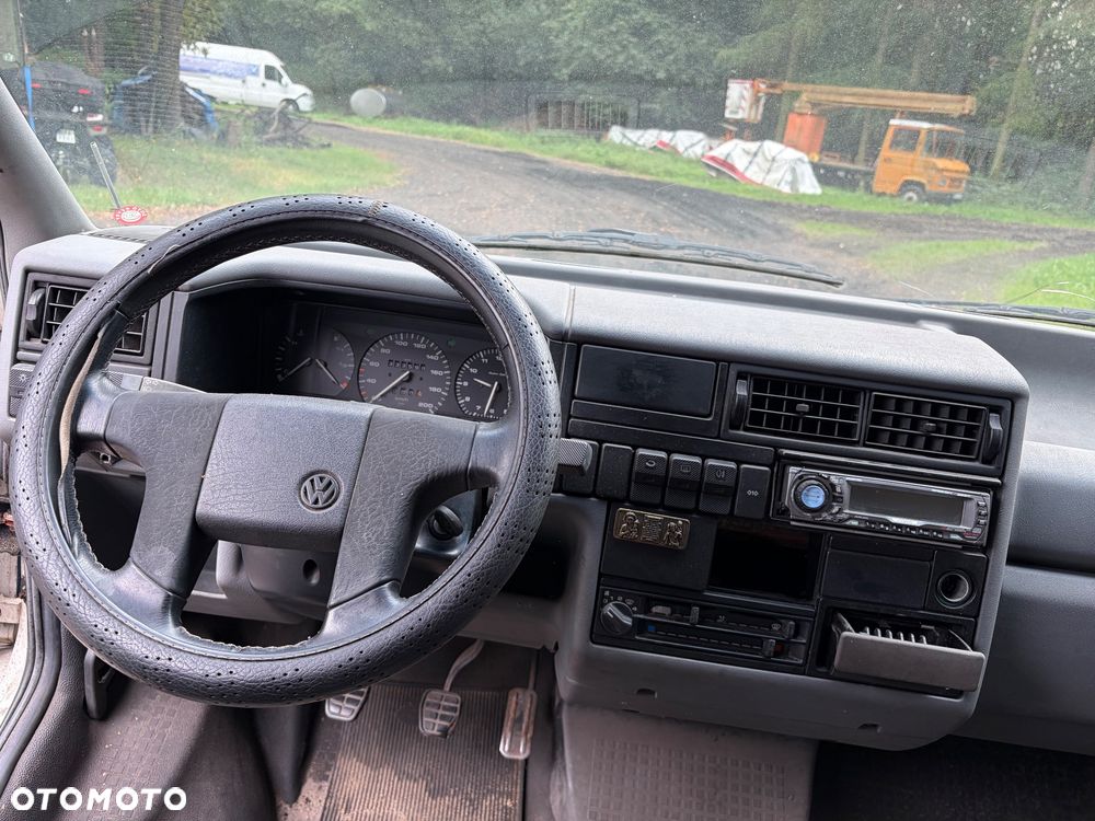 Volkswagen Golf 1.9 TDI Highline - 6