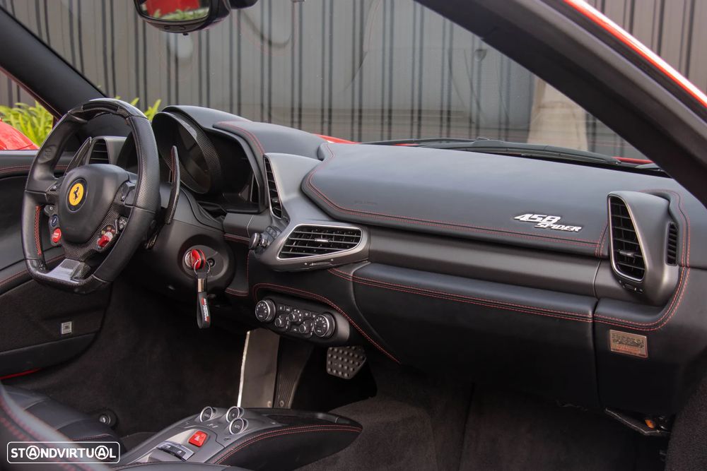 Ferrari 458 Spider - 28