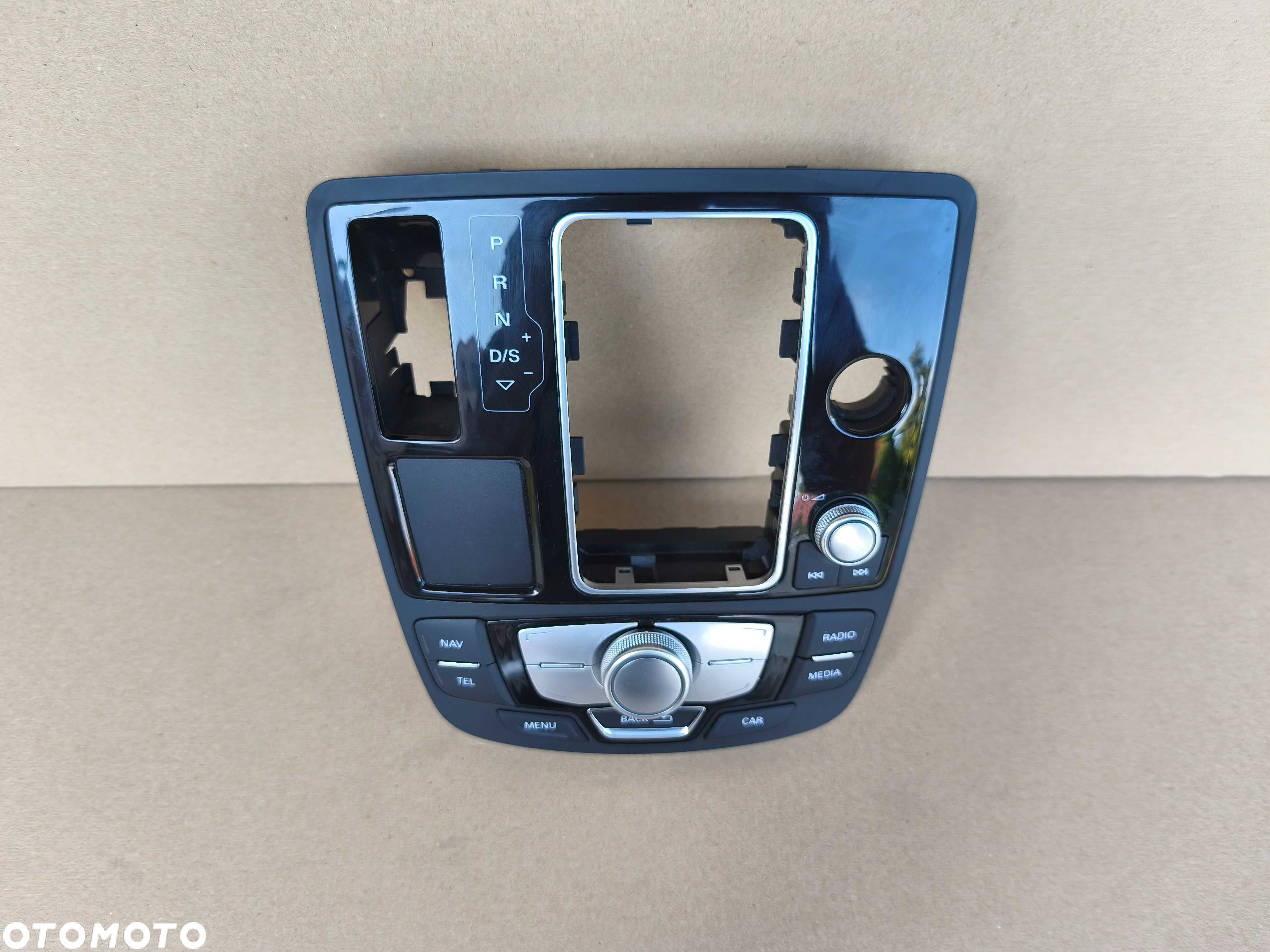 Audi A6 C7 lift panel sterowania konsola dekor środek radia MMI igła - 3