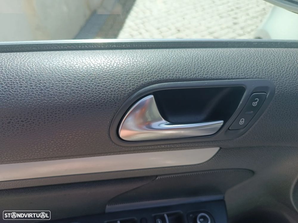 VW Golf Variant 1.6 TDi Highline - 25