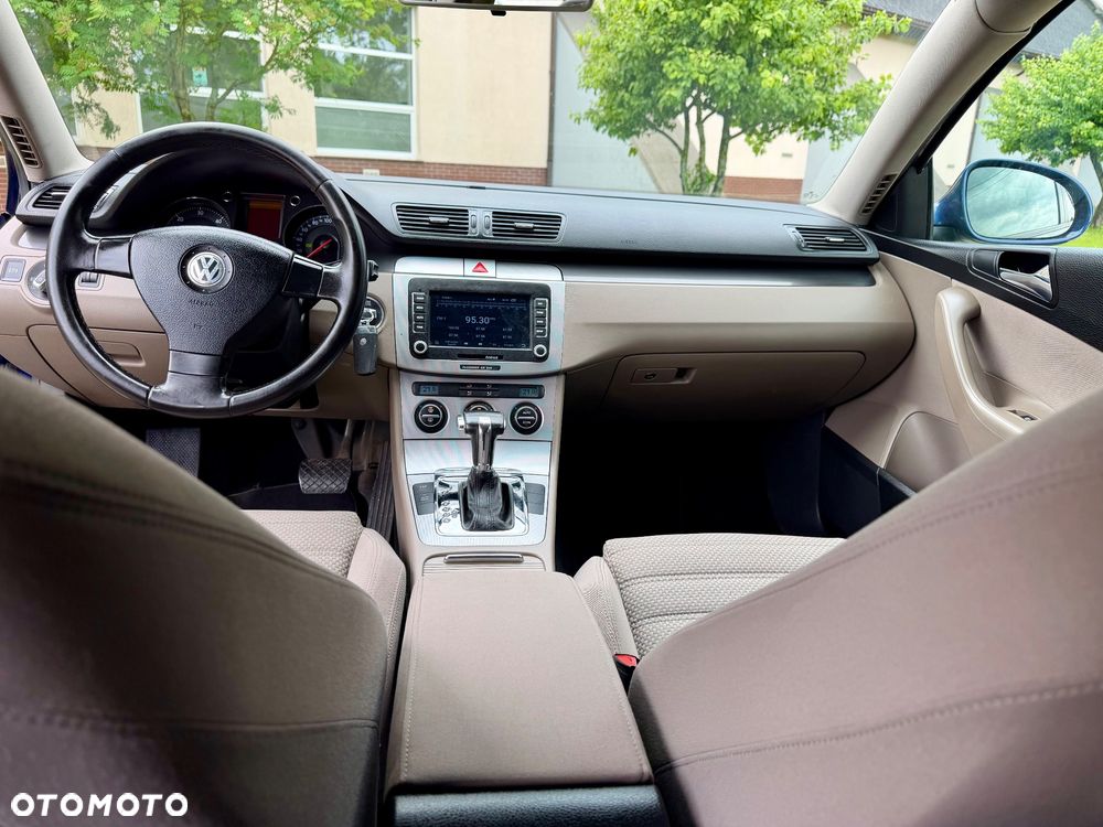 Volkswagen Passat 2.0 TDI Sportline DSG - 9