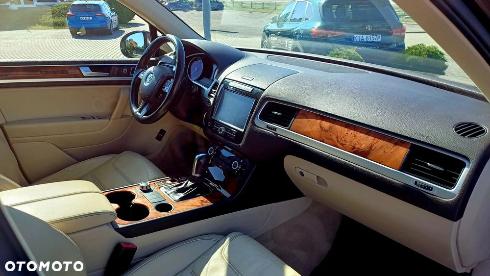 Volkswagen Touareg - 15