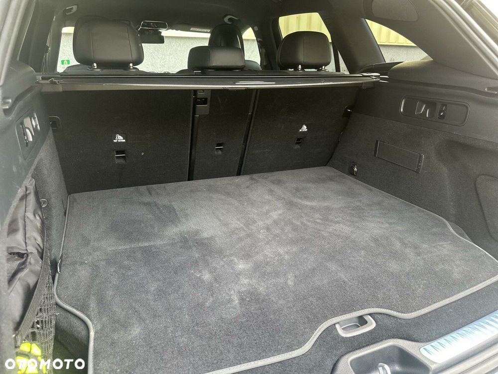 Mercedes-Benz GLC - 10