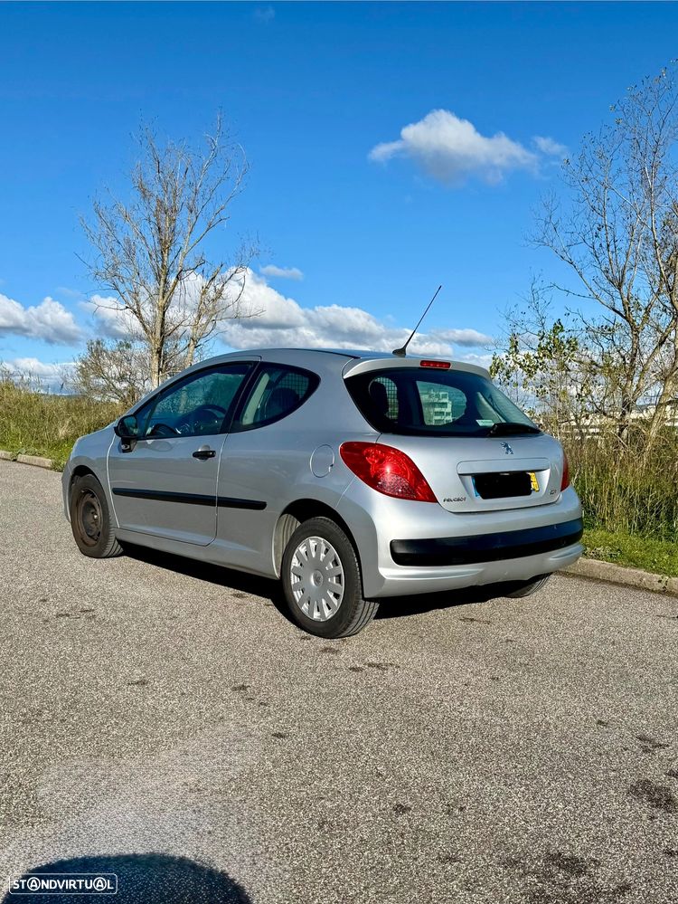 Peugeot 207 1.4 HDi Urban - 8