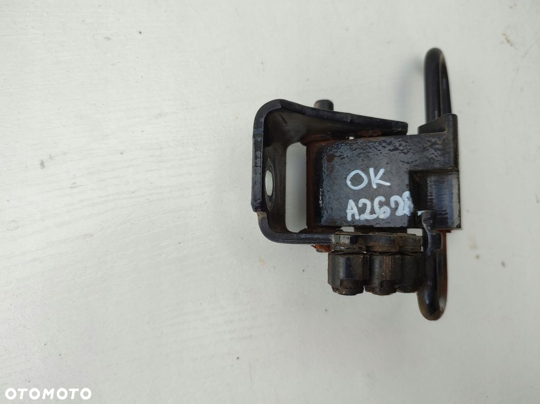 Zawias drzwi lewy przód dolny VW POLO IV 9N LIFT LC9Z - 2