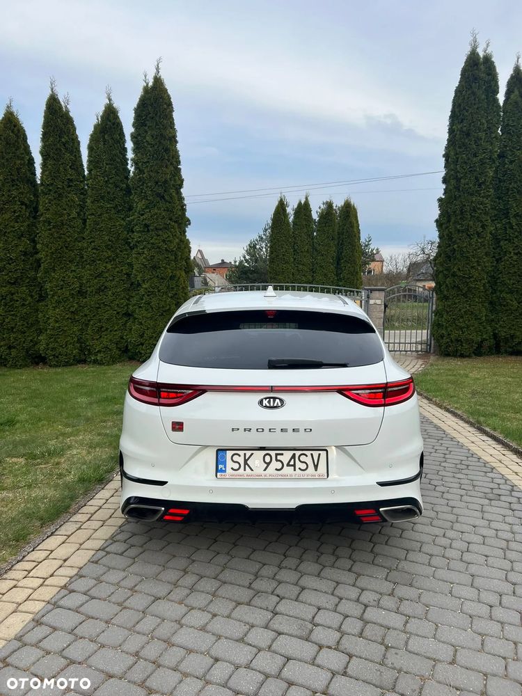 Kia ProCeed - 9