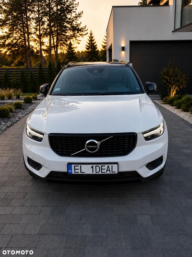 Volvo XC 40 T3 R-Design - 2