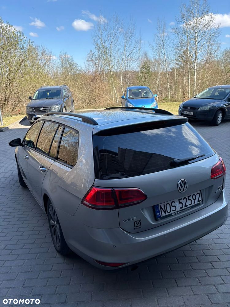 Volkswagen Golf 1.6 TDI Comfortline - 5