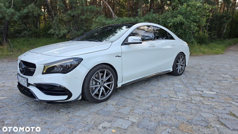 Mercedes-Benz CLA - 2